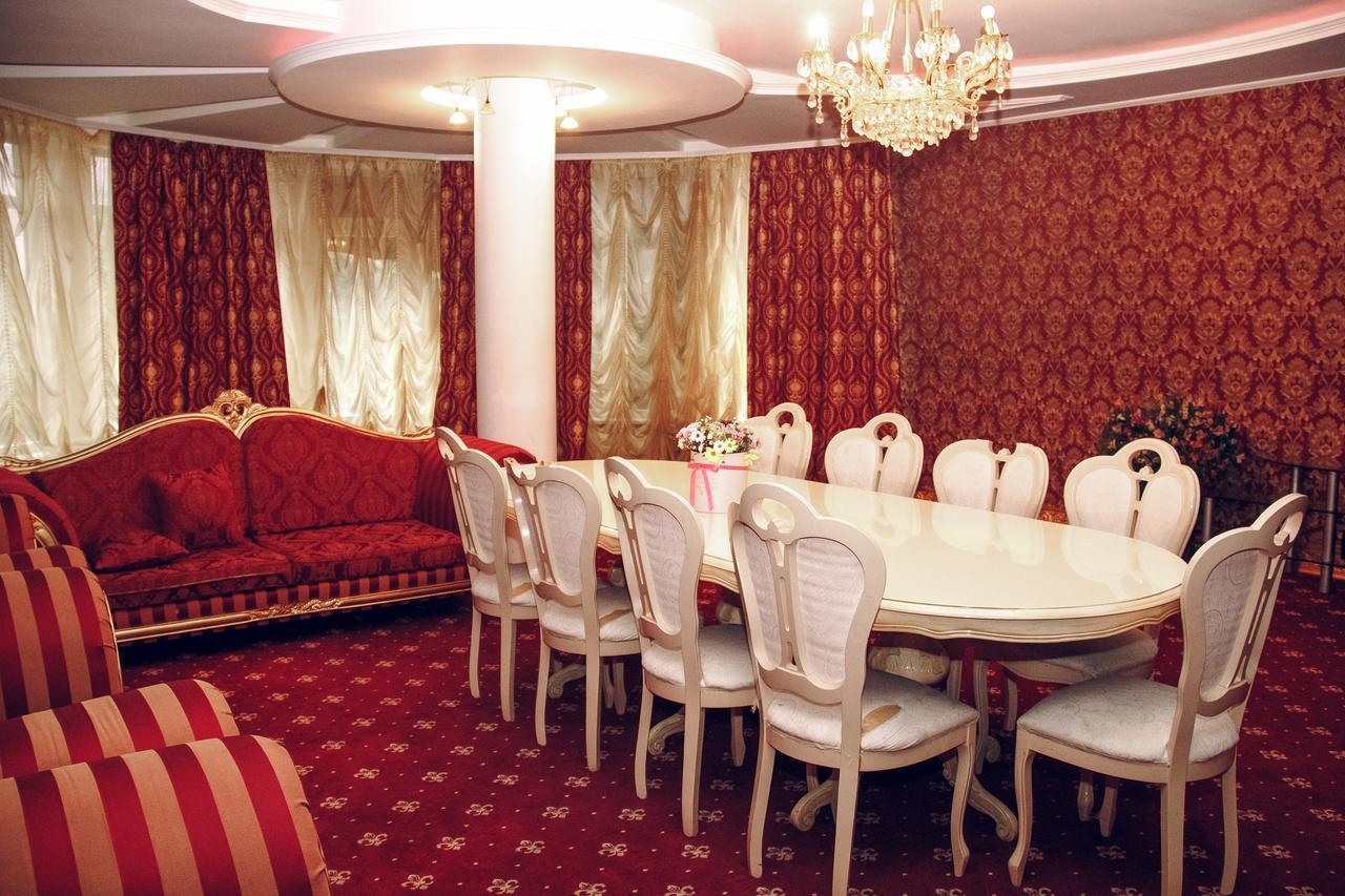 Hotel Gold Lion Kiszyniów Zewnętrze zdjęcie