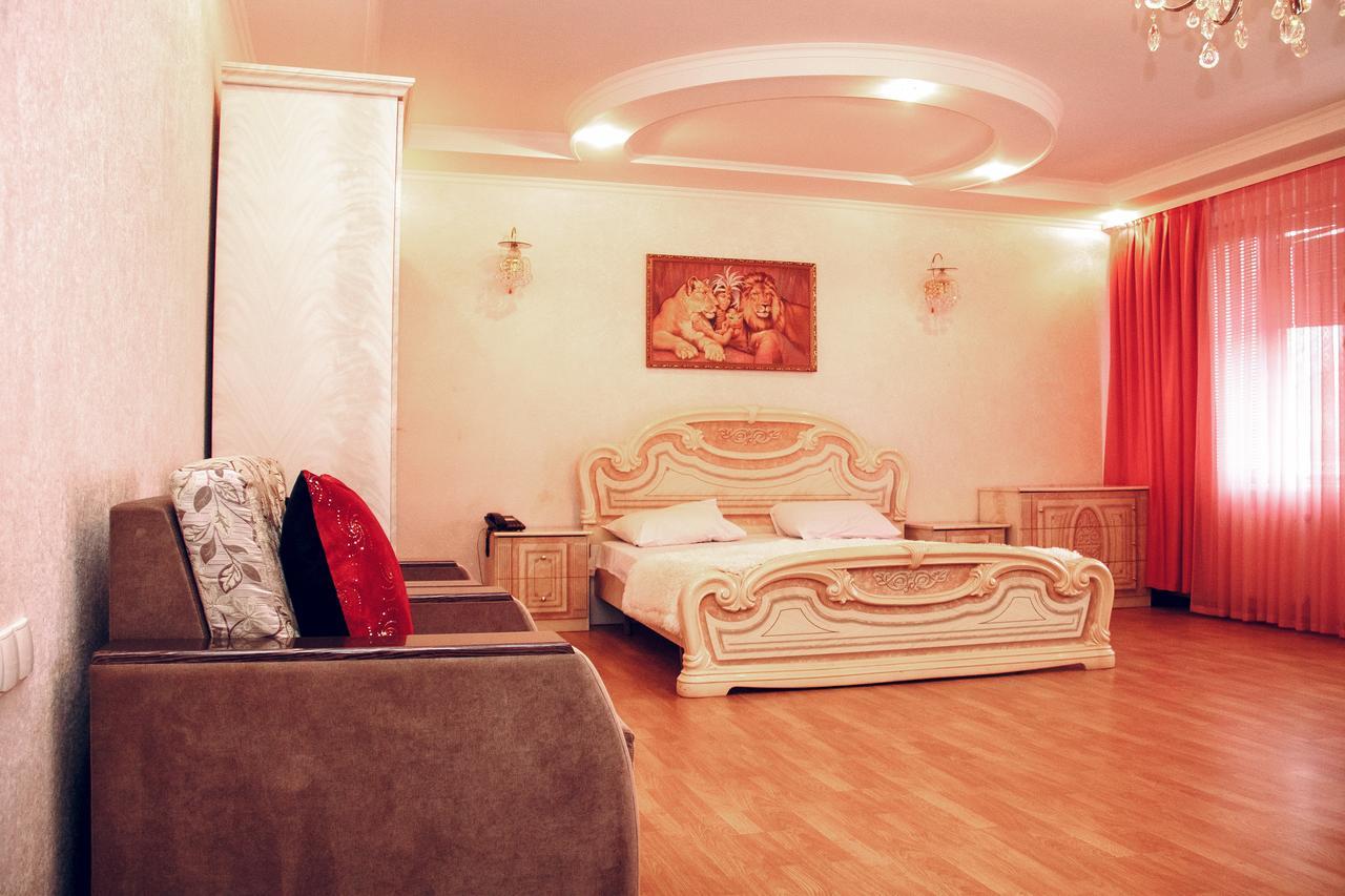 Hotel Gold Lion Kiszyniów Zewnętrze zdjęcie