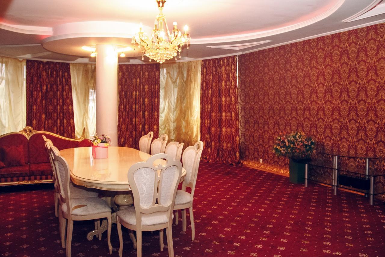 Hotel Gold Lion Kiszyniów Zewnętrze zdjęcie