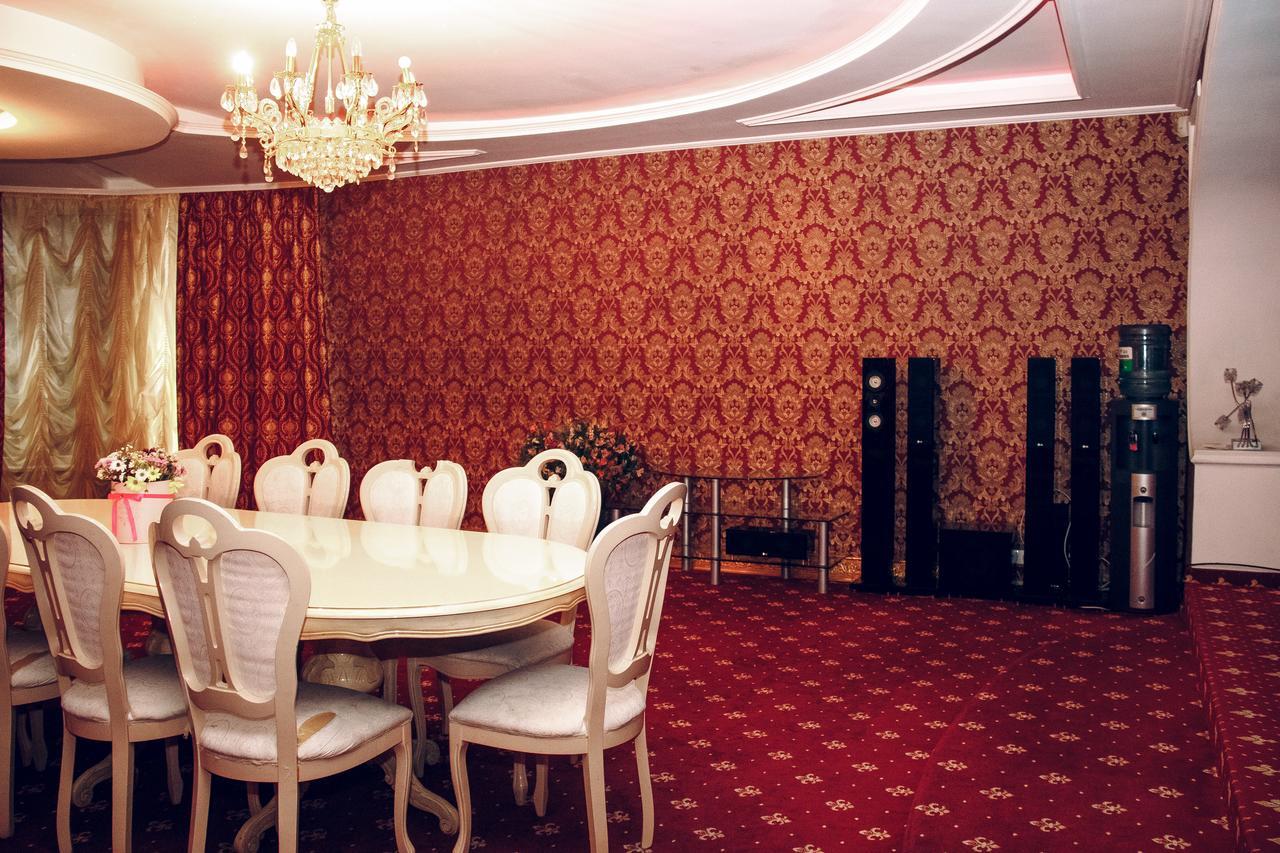 Hotel Gold Lion Kiszyniów Zewnętrze zdjęcie