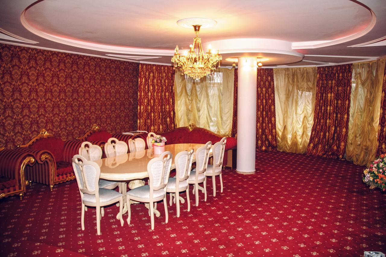 Hotel Gold Lion Kiszyniów Zewnętrze zdjęcie