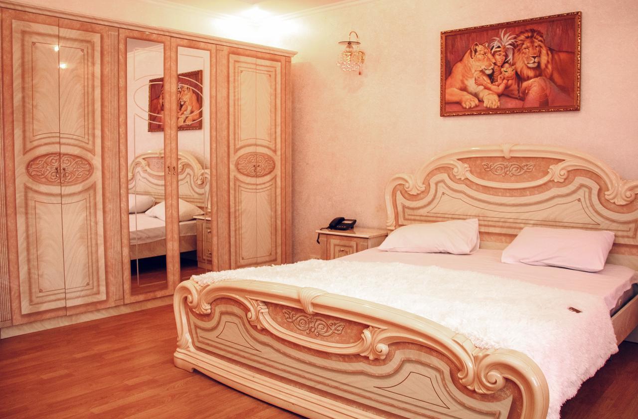 Hotel Gold Lion Kiszyniów Zewnętrze zdjęcie